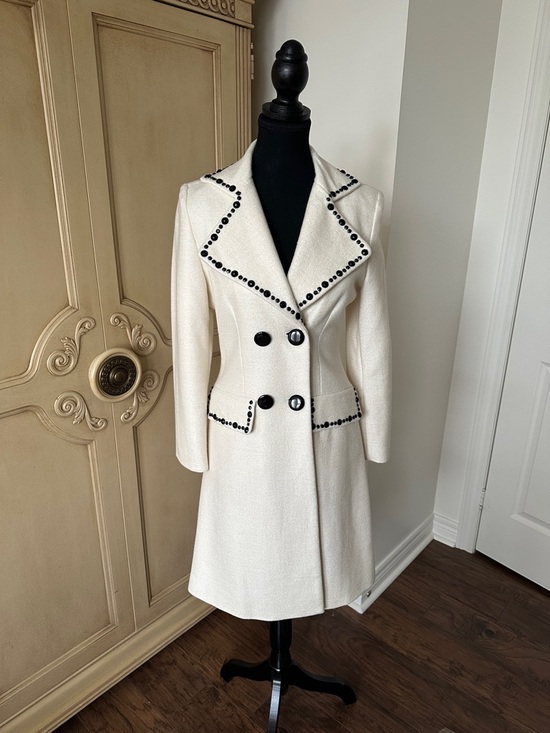 None Jackets & Blazers - Elegant Vintage White Beaded Trim Double-Breasted Coat